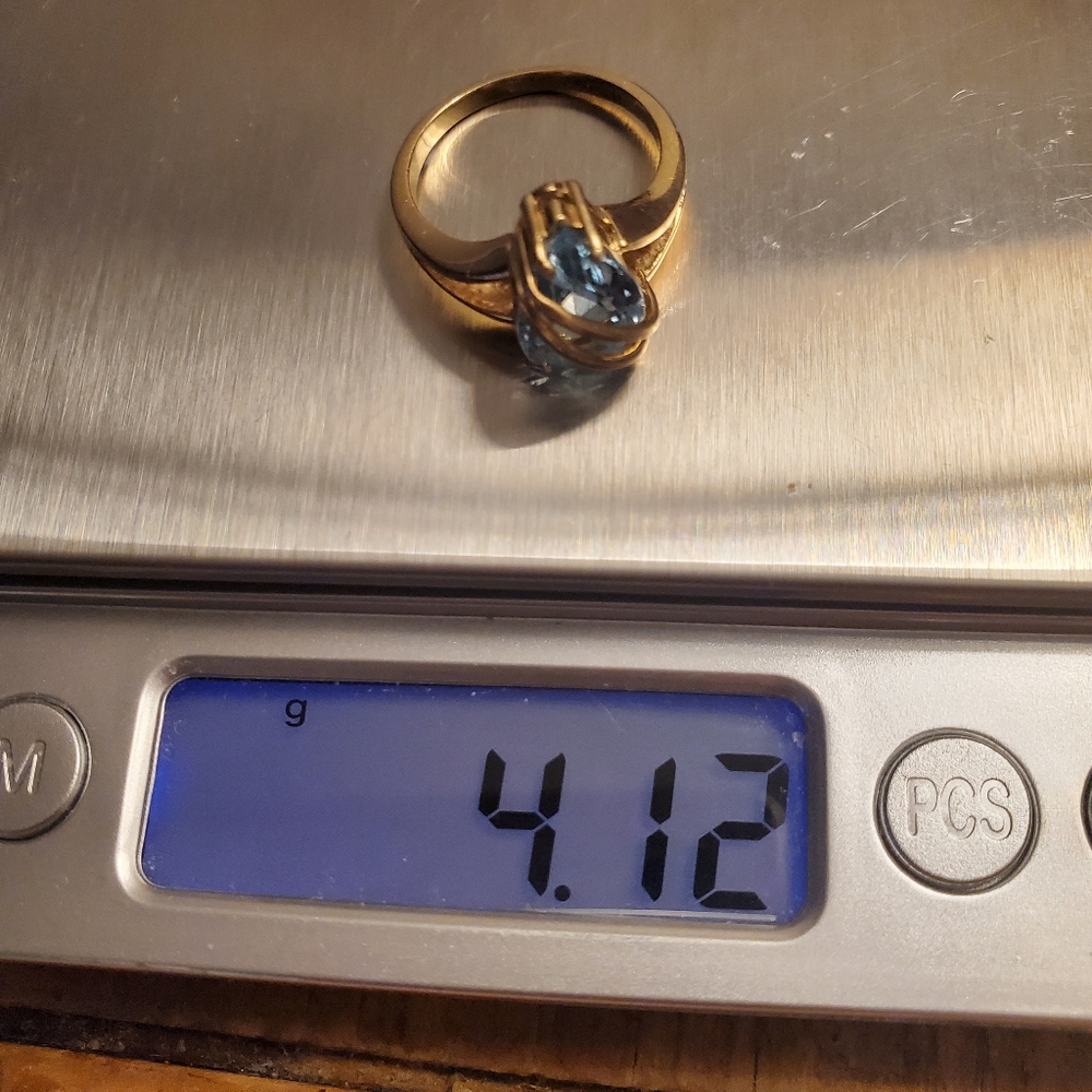 Blue topaz 14k yg ring - Picture 6 of 8